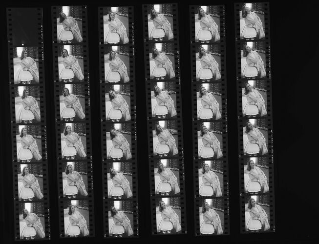 NP_NP11A_015: Queen Magazine