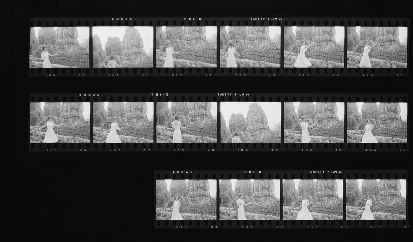 NP_NP11Q102_004: Queen Magazine