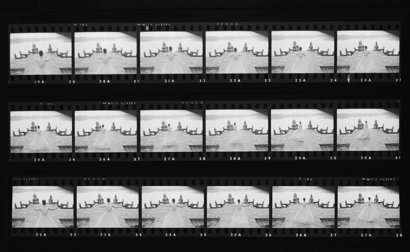 NP_NP11Q103_004: Queen Magazine