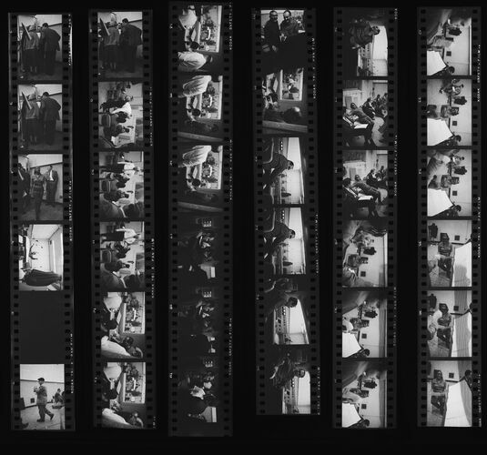 NP_NP11Q10_009: Queen Magazine