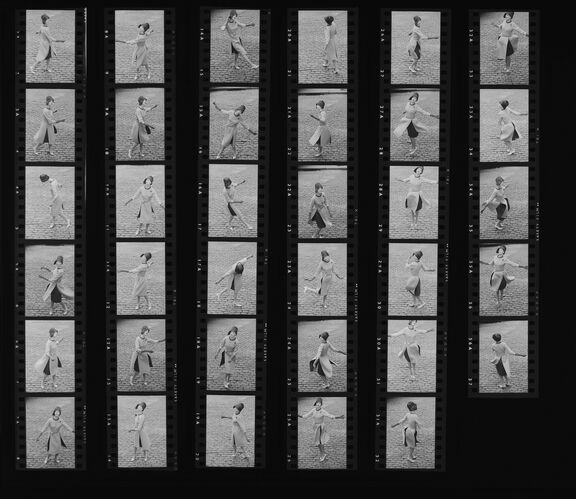 NP_NP11Q112_002: Queen Magazine