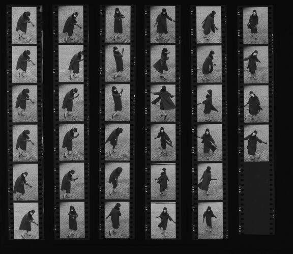 NP_NP11Q112_006: Queen Magazine