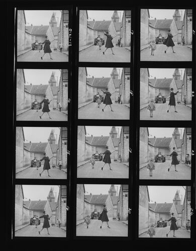 NP_NP11Q121_002: Queen Magazine