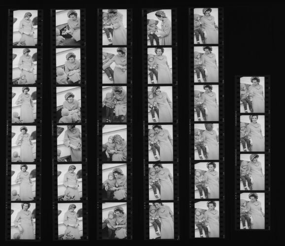 NP_NP11Q181_046: Queen Magazine