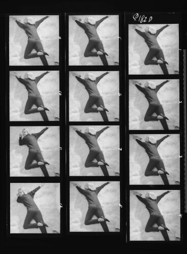 NP_NP11Q182_019: Scrunch Tarzanita 1970