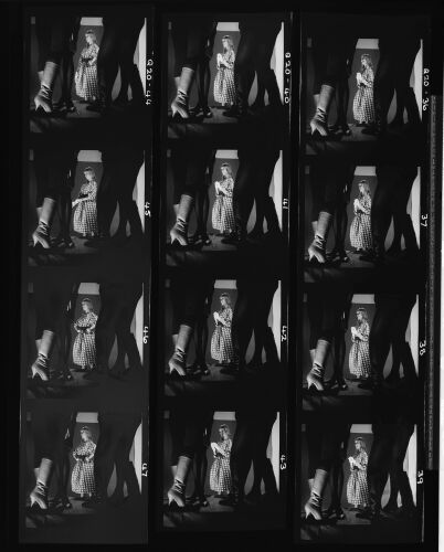 NP_NP11Q20_003: 'Beat the Beatniks'