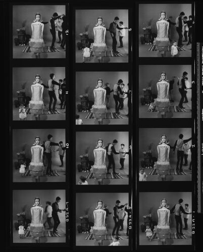 NP_NP11Q22_003: 'Beat the Beatniks'