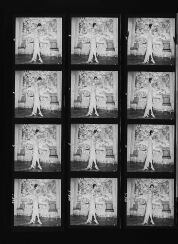 NP_NP11Q45_001: Queen Magazine