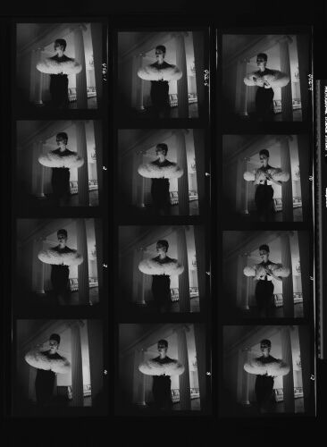 NP_NP11Q54_001: Queen Magazine