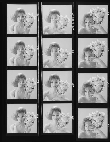 NP_NP12Q200_020: Queen Magazine