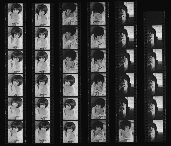 NP_NP13Q237_009: Queen Magazine