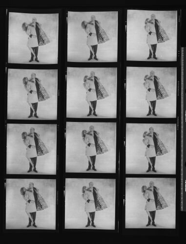 NP_NP13Q249_021: Queen Magazine