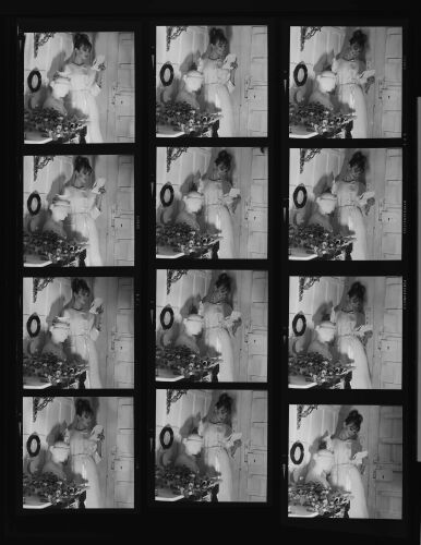 NP_NP13Q252_009: Jean Shrimpton