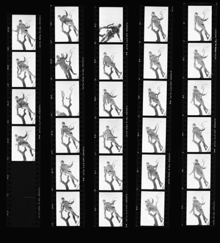 NP_NP13Q259_019: Queen Magazine