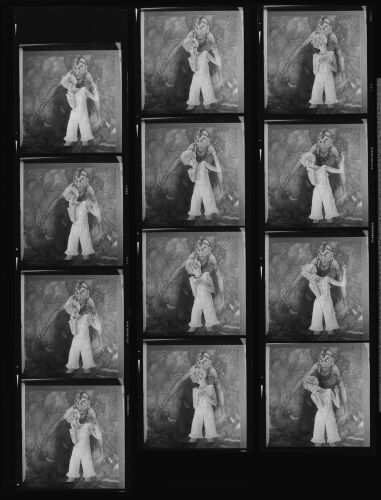 NP_NP13Q262_008: Queen Magazine