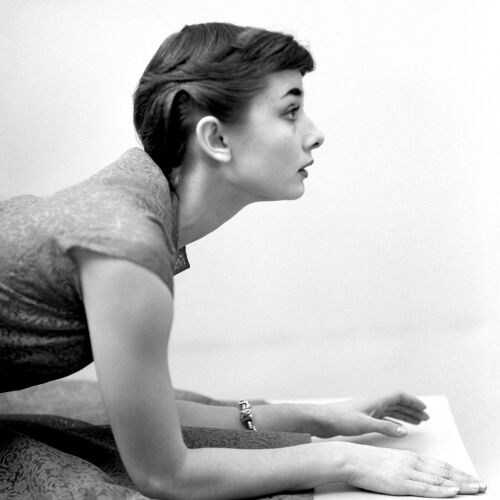 NP_PE_AH025: Audrey Hepburn