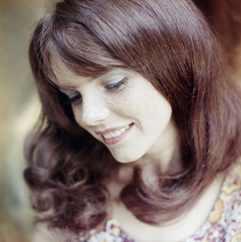 NP_PE_SEG003: Samantha Eggar