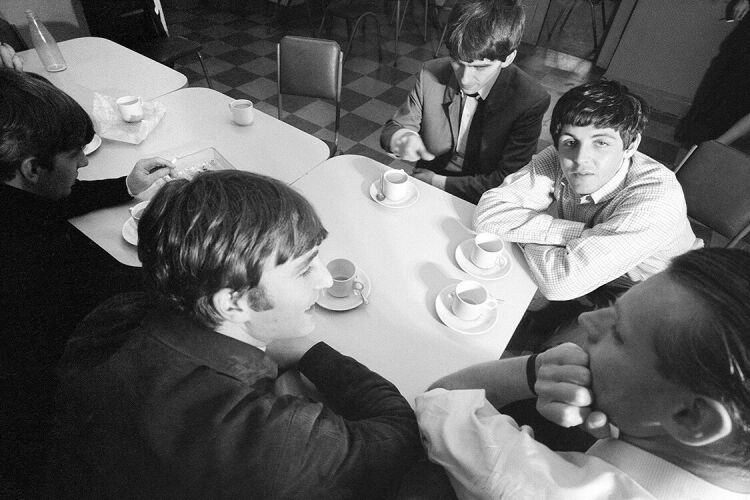 NP_PE_TB037: Tea Break at Abbey Road Studios