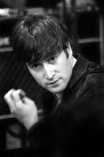 NP_PE_TB043: John Lennon