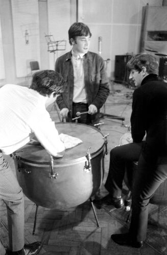 NP_PE_TB049: The Beatles at Abbey Road Studios