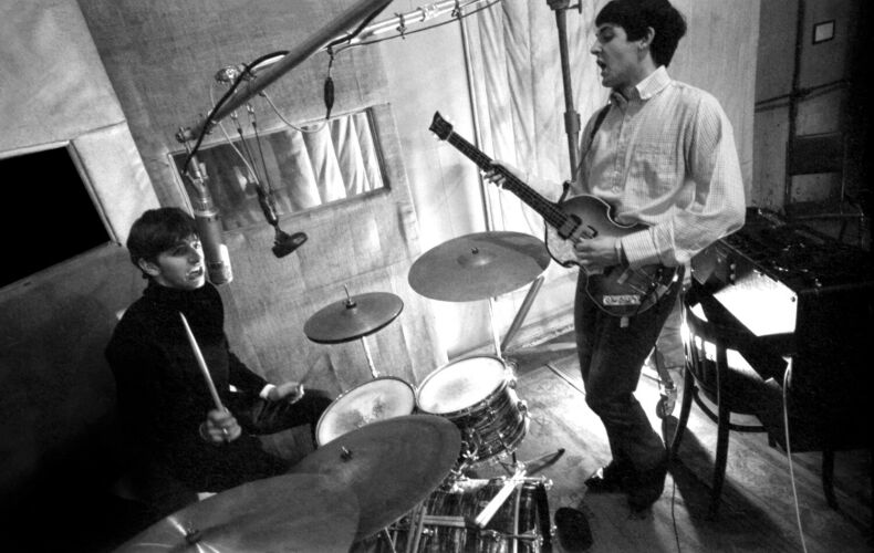 NP_PE_TB060: Starr and McCartney 