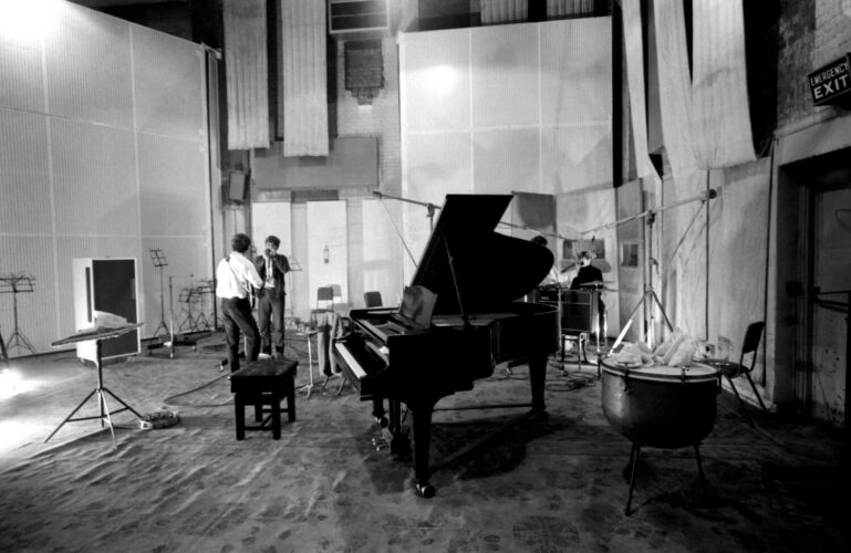 NP_PE_TB067: The Beatles at Abbey Road Studios