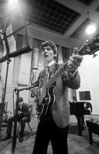 NP_PE_TB085: George Harrison