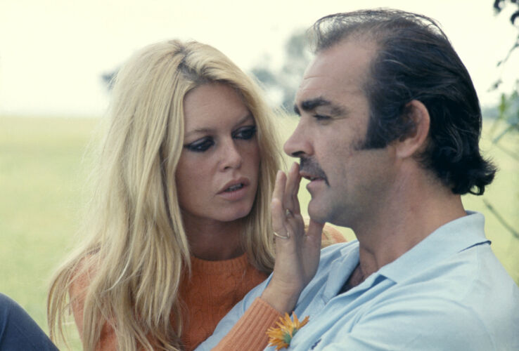 TON_BB090: Brigitte Bardot and Sean Connery