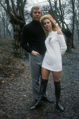 TON_BM010: Bobby And Tina