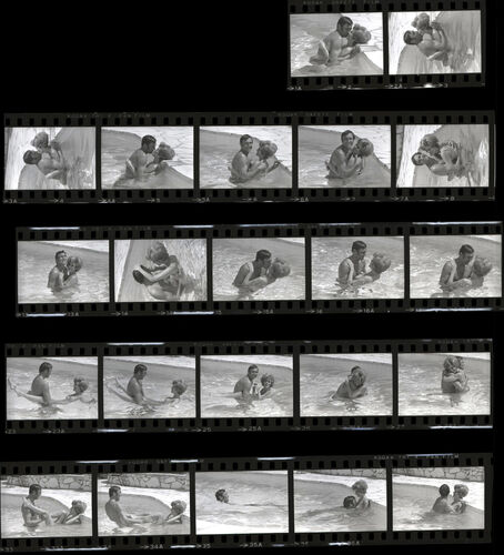 TON_Bond_Contact_003: James Bond