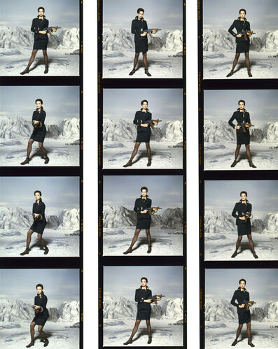 TON_Bond_Contact_043: Famke Janssen