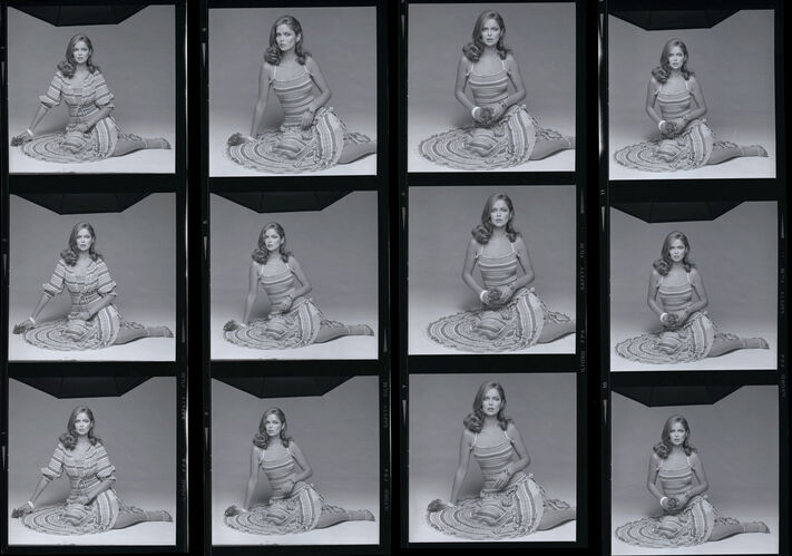 TON_Bond_Contact_111: Barbara Bach