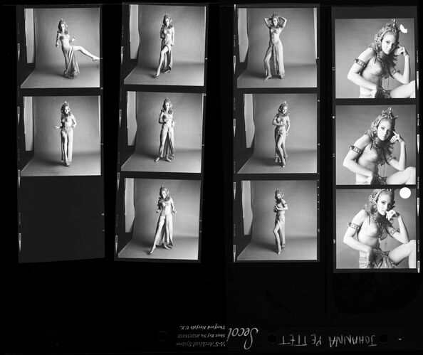 TON_Bond_contact_053: Joanna Pettet