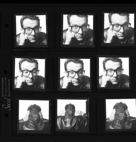 TON_C_Contact_142: Elvis Costello