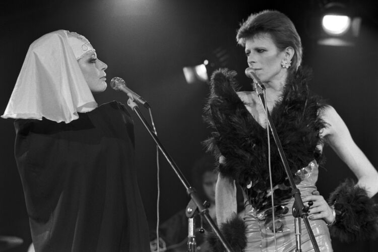 TON_DB190: David Bowie & Marianne Faithfull