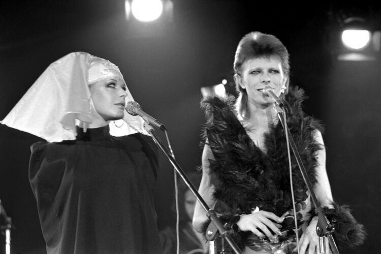 TON_DB429: David Bowie & Marianne Faithfull