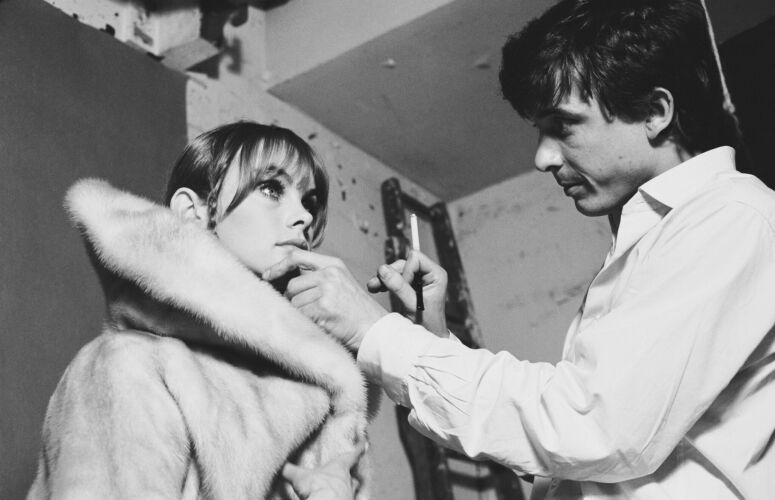 TON_DBAinJS040: Bailey And Shrimpton