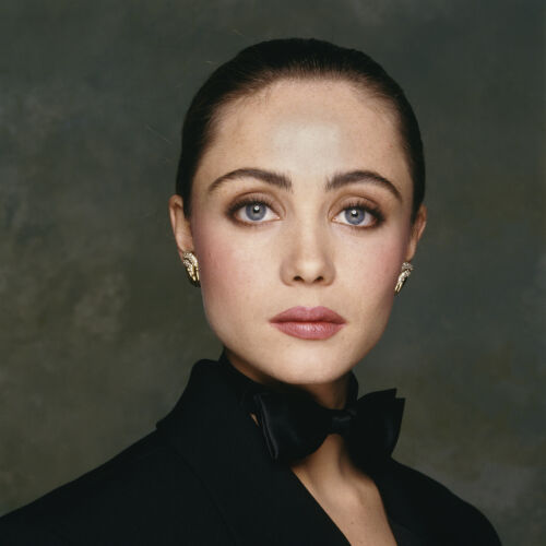 TON_EB003: Emmanuelle Beart