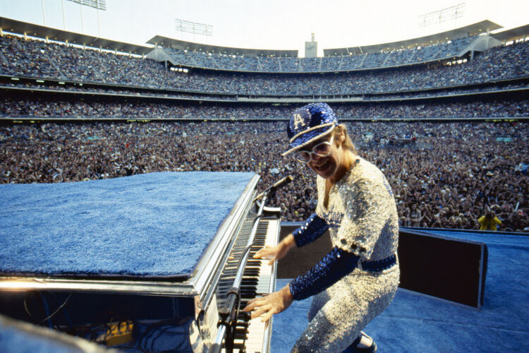 TON_EJ106: Elton John