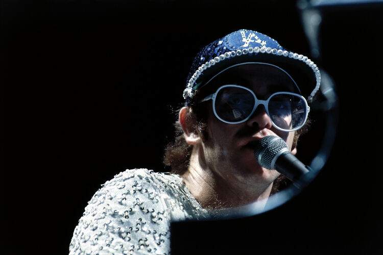 TON_EJ133: Elton John