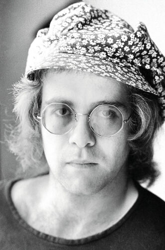 TON_EJ196: Elton John