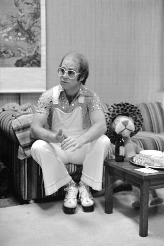 TON_EJ297: Elton John