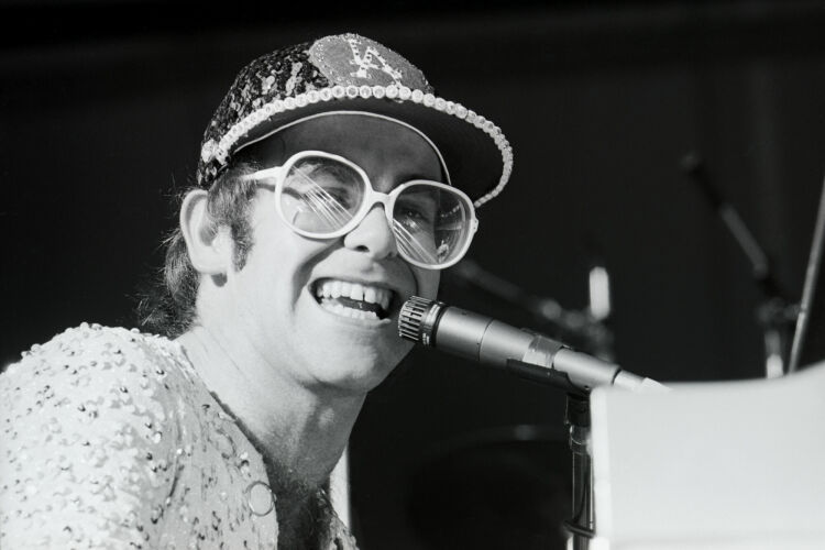 TON_EJ326: Elton John