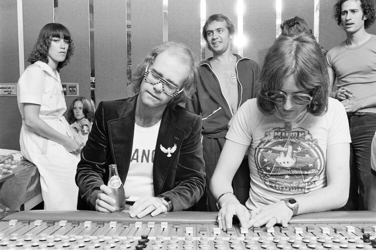 TON_EJ632: Elton John