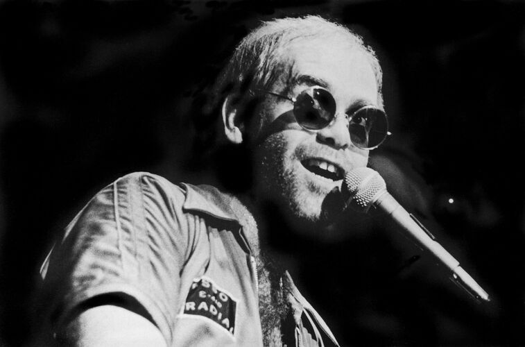 TON_EJ642: Elton John's Rock of the Westies 1975