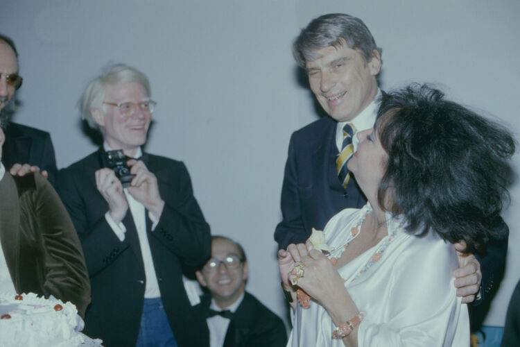 TON_ET044: Elizabeth Taylor and Andy Warhol
