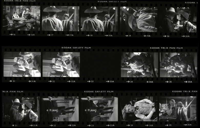 TON_Eastwood_Marvin_Newman_contact__: Paul Newman