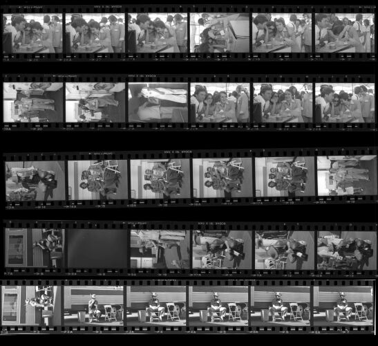 TON_Elton_Contact_163: Elton John