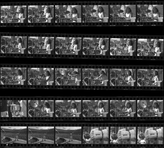 TON_Elton_Contact_179: Elton John