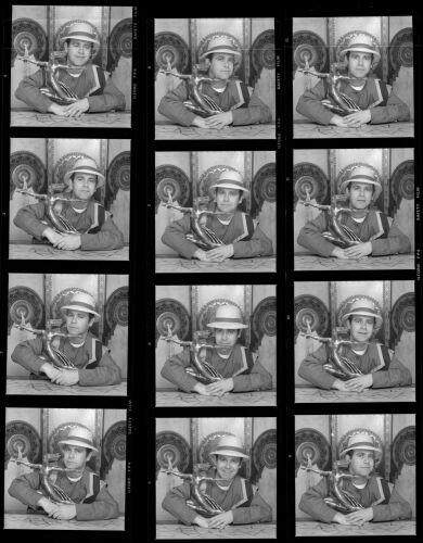 TON_Elton_Contact_324: Elton John